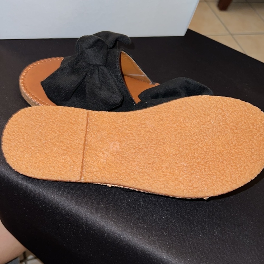 New Women's Black Bow Sandals - Picture 5 of 7